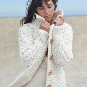 Women's Wool Cardigan Sweater Jacket with Pockets/White Hand knit Fisherman Cardigan/Chunky Wool Cardigan/Self-Care Sweater/Grandpa Cardigan